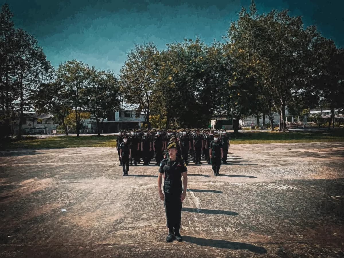 Territorial Defense Student serving as battalion commander